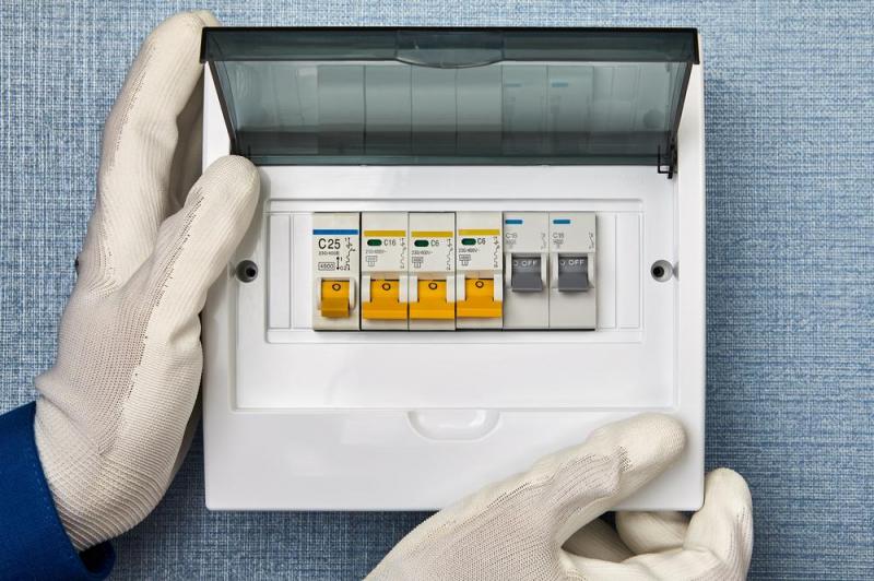 R&eacute;novation &eacute;lectrique &agrave; Charg&eacute;, les &eacute;tapes pour r&eacute;ussir